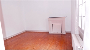 t3 à la vente -   85000  LA ROCHE SUR YON, surface 78 m2 vente t3 - UBI457372094